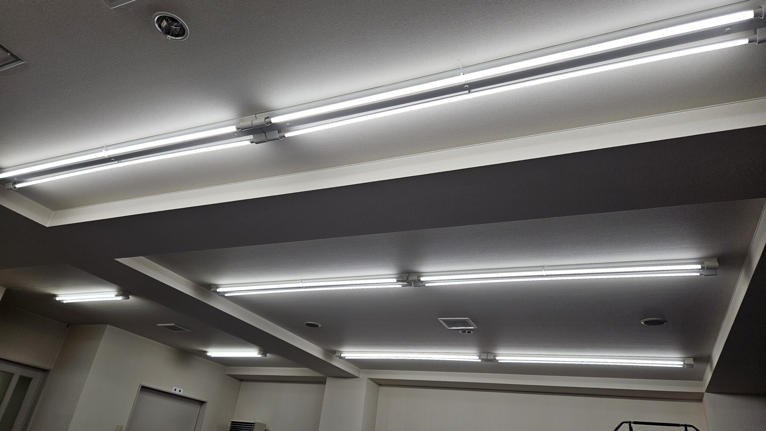 工場のLED照明