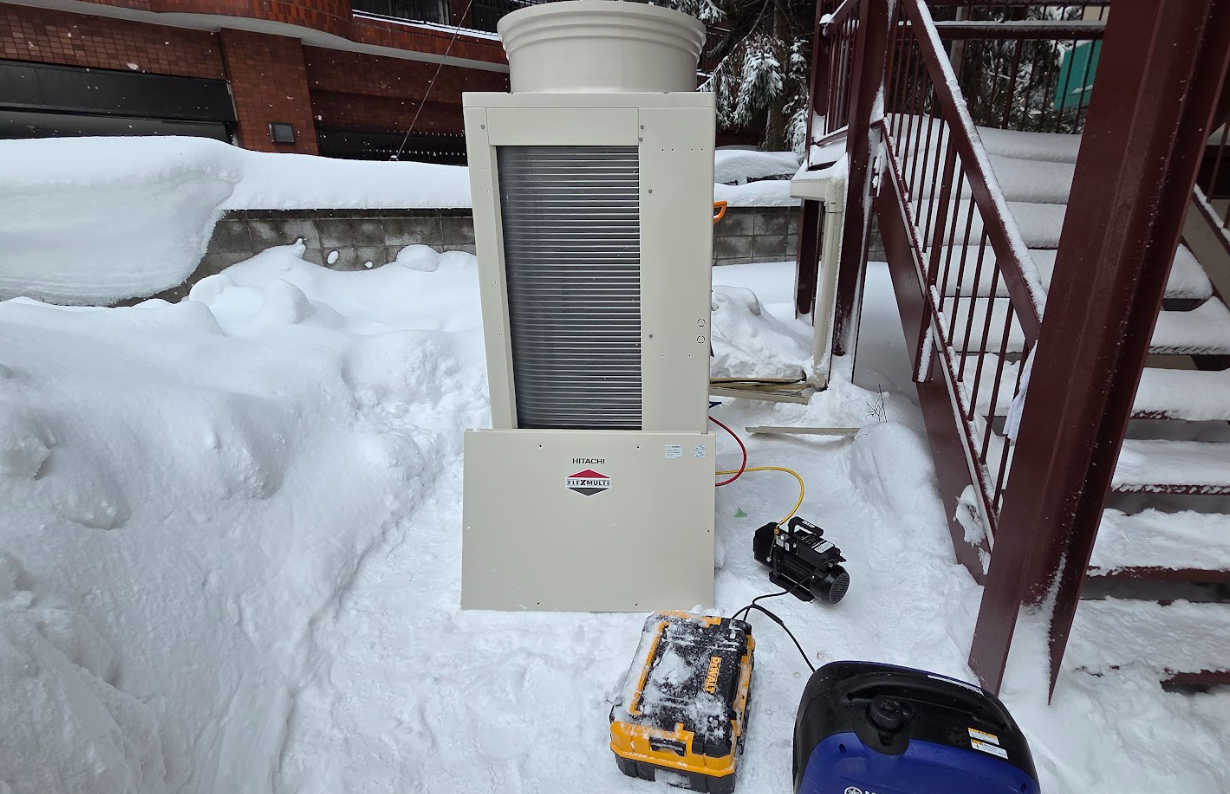 業務用マルチエアコンの真空引き・気密試験