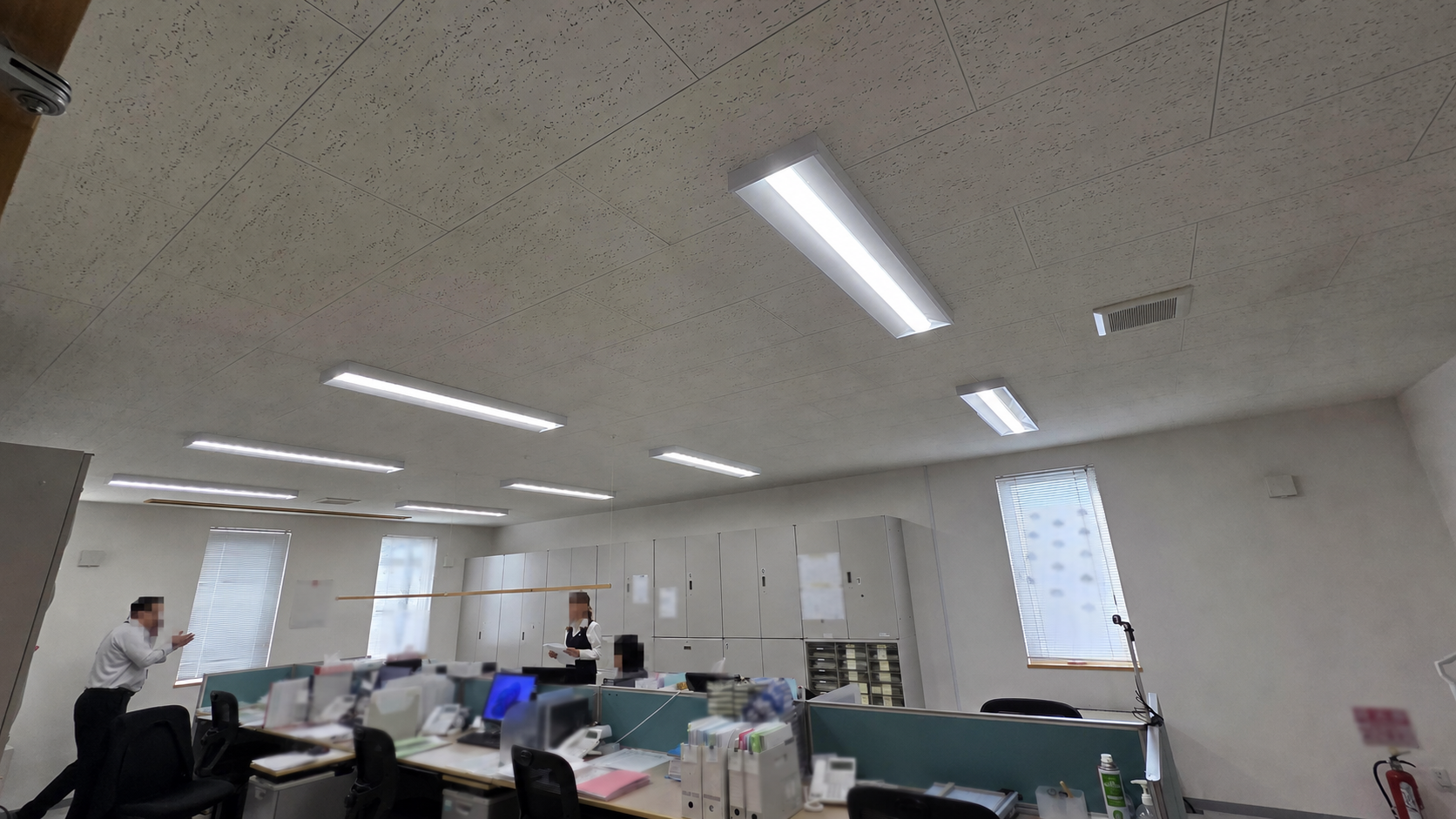 石狩市の社会保険労務士事務所で更新した施工後のLEDベースライト
